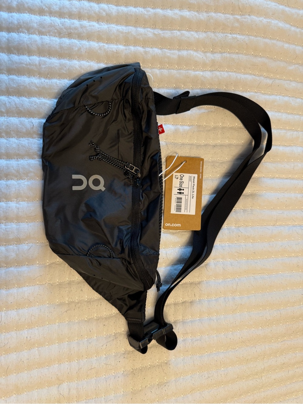 On Running Black Lightweight Waist Bag with Reflective Logo